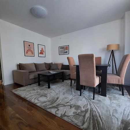 Divizija Lux Apartments Βελιγράδι Δωμάτιο φωτογραφία